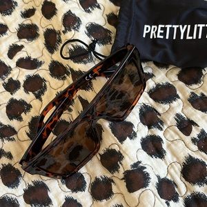 [PrettyLittleThings] Square Frame Sunglasses - Black and Brown (USED)